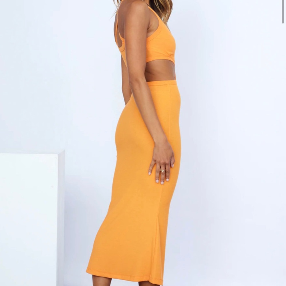 Hello Molly Isabelle Midi Dress Orange Size 10 BNWT - Picture 4 of 8